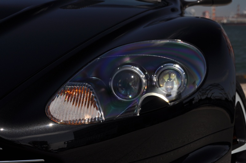 アストンマーティン DBS 中古車