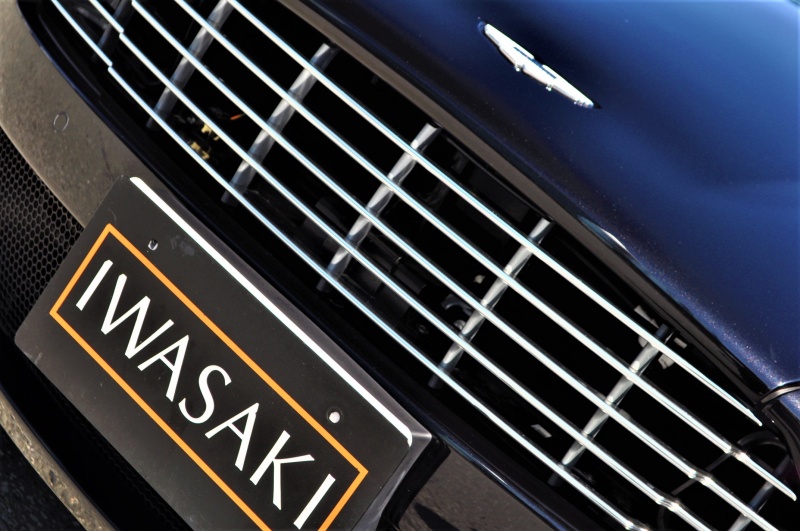 アストンマーティン DBS 中古車