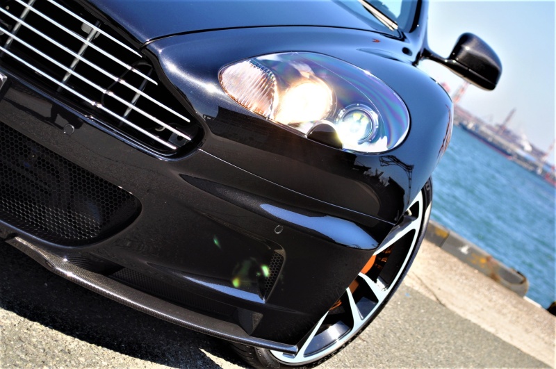 アストンマーティン DBS 中古車