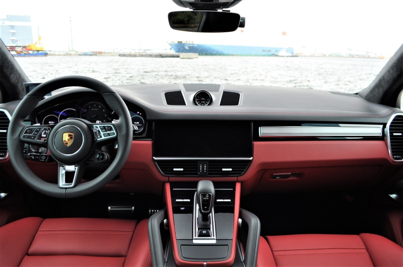 ポルシェ カイエン 新車