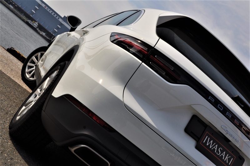 ポルシェ カイエン 新車