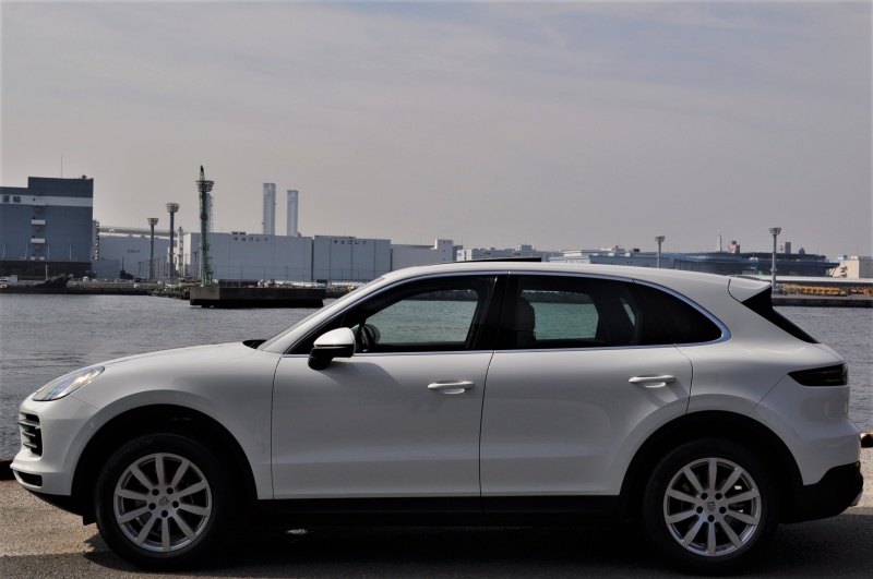 ポルシェ カイエン 新車