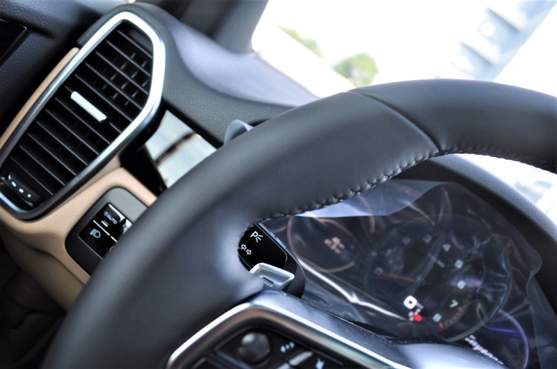 ポルシェ カイエン 新車