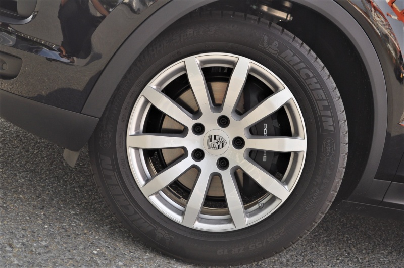 ポルシェ カイエン 新車