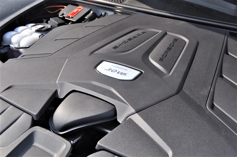 ポルシェ カイエン 新車