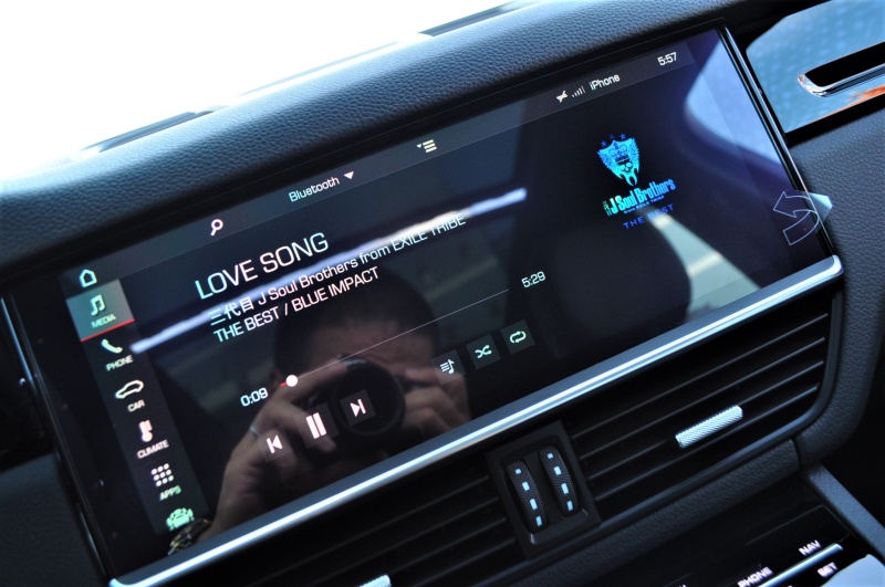 ポルシェ カイエン 新車