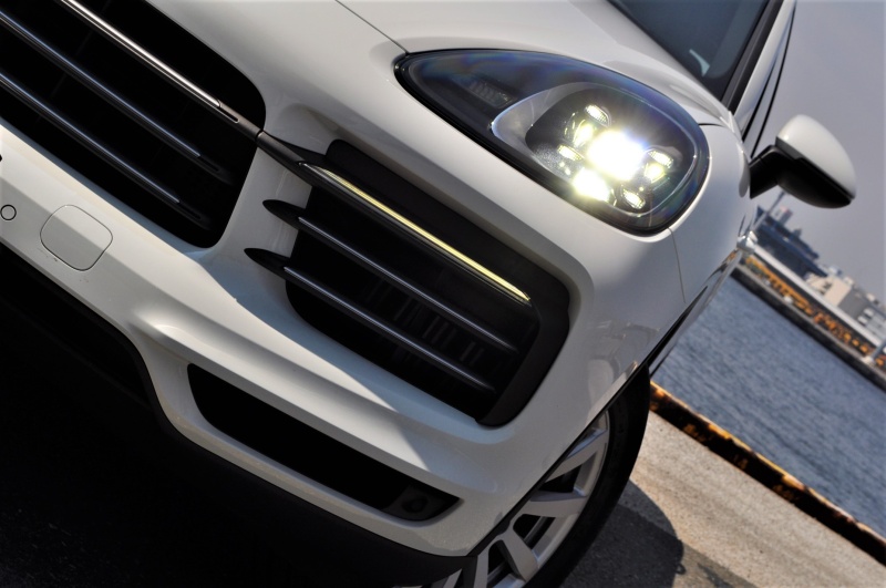 ポルシェ カイエン 新車