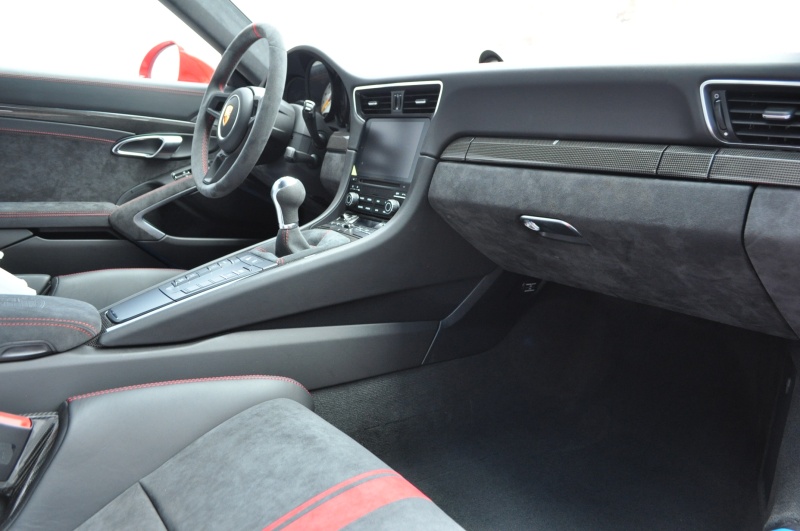 ポルシェ 911(Type991) 新車