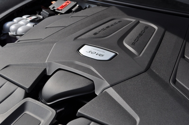 ポルシェ カイエン 新車