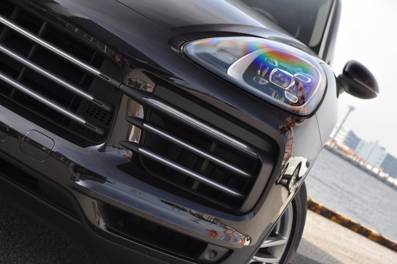 ポルシェ カイエン 新車