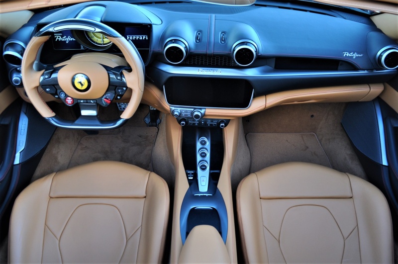 フェラーリ ポルトフィーノ 新車