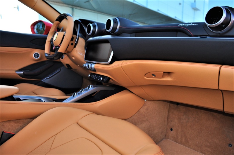 フェラーリ ポルトフィーノ 新車