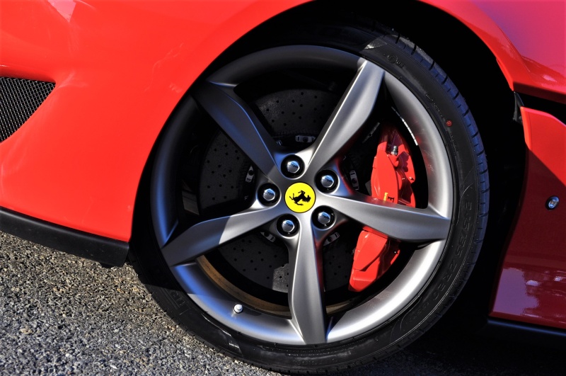 フェラーリ ポルトフィーノ 新車