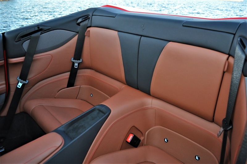 フェラーリ ポルトフィーノ 新車