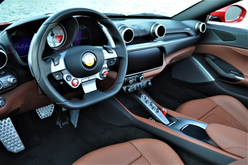 フェラーリ ポルトフィーノ 新車