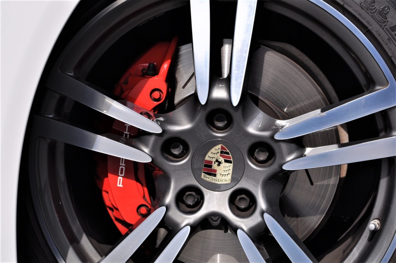 ポルシェ パナメーラ 中古車