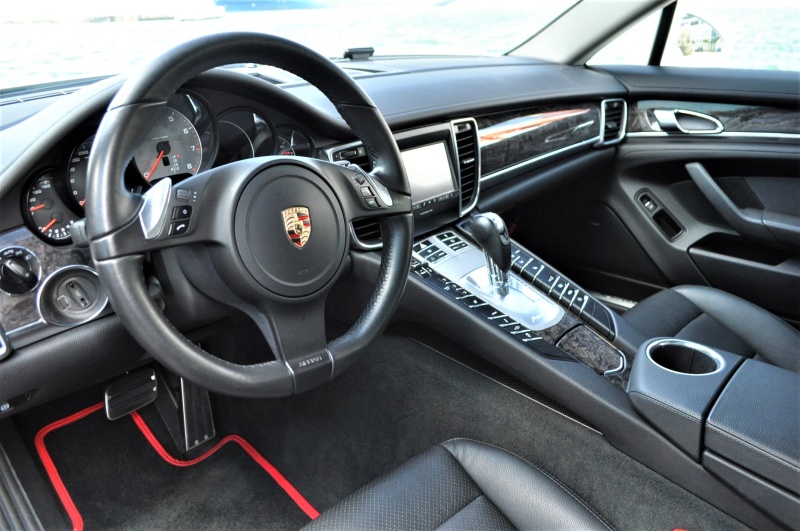 ポルシェ パナメーラ 中古車