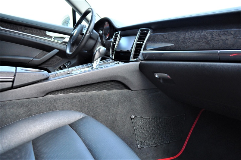 ポルシェ パナメーラ 中古車