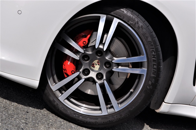 ポルシェ パナメーラ 中古車