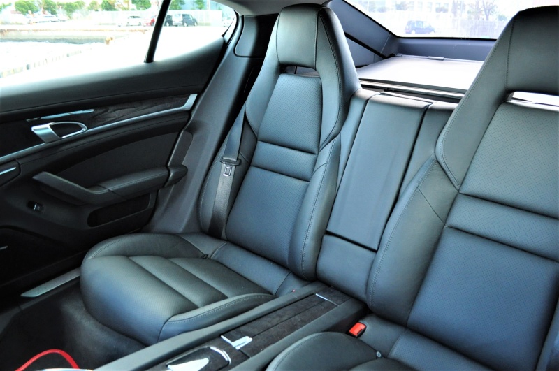 ポルシェ パナメーラ 中古車