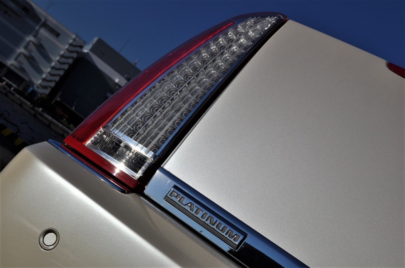 キャデラック DTS 中古車