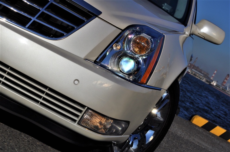 キャデラック DTS 中古車