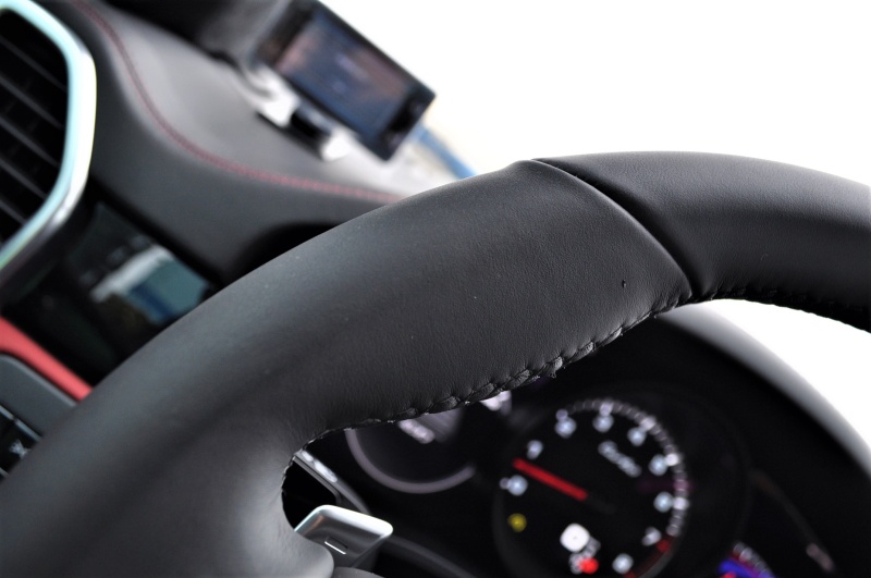 ポルシェ カイエン 新車