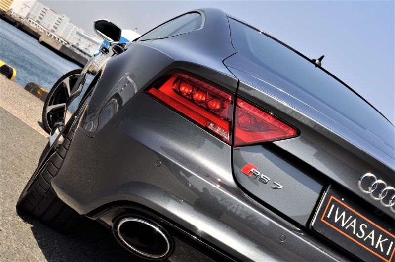 アウディ RS7 中古車