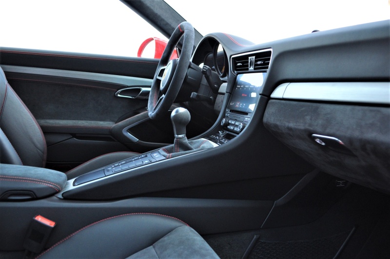 ポルシェ 911(Type991) 新車