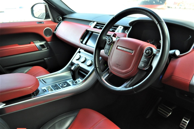 ランドローバー オートバイオグラフィー 中古車