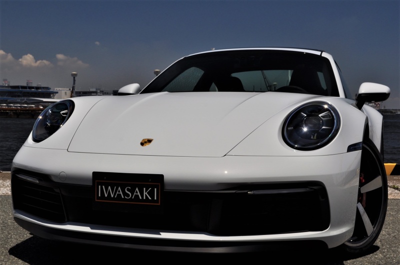 DRIVETHRU® | 〈Singer シンガー @singervehicledesign 〉が