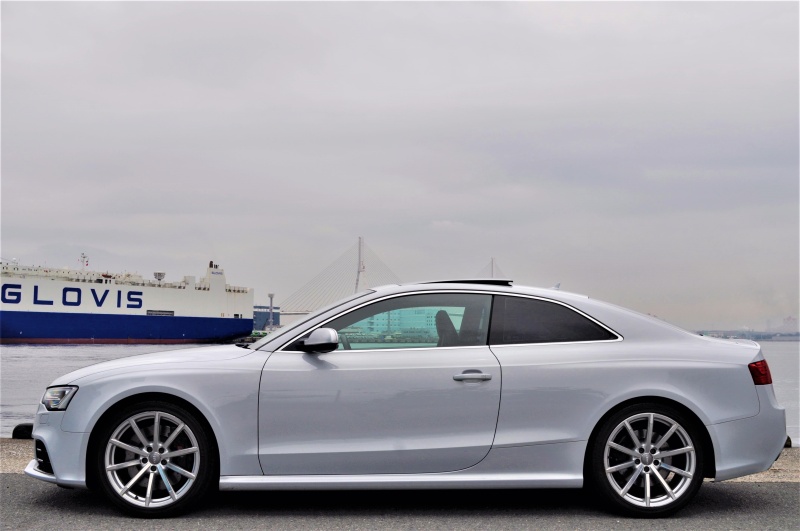 アウディ RS5 中古車