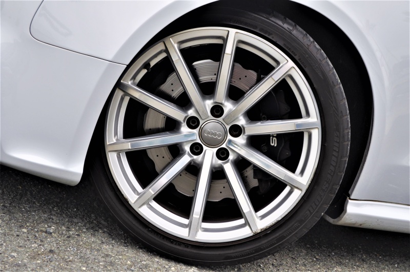 アウディ RS5 中古車