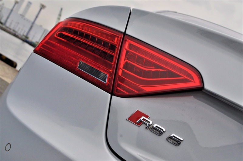 アウディ RS5 中古車