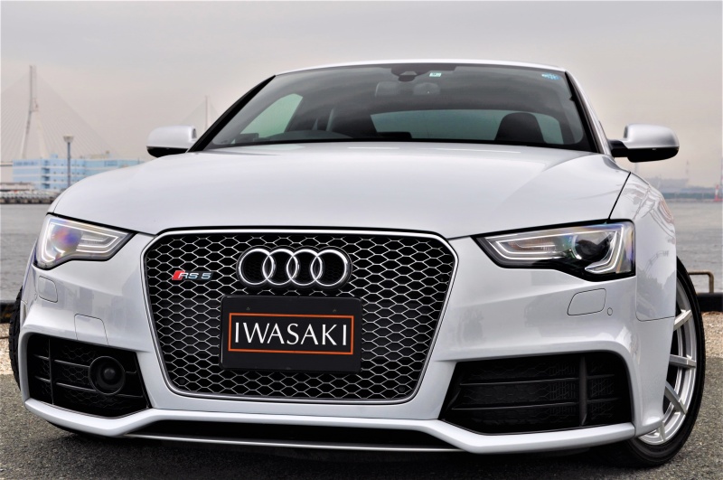 アウディ RS5 中古車