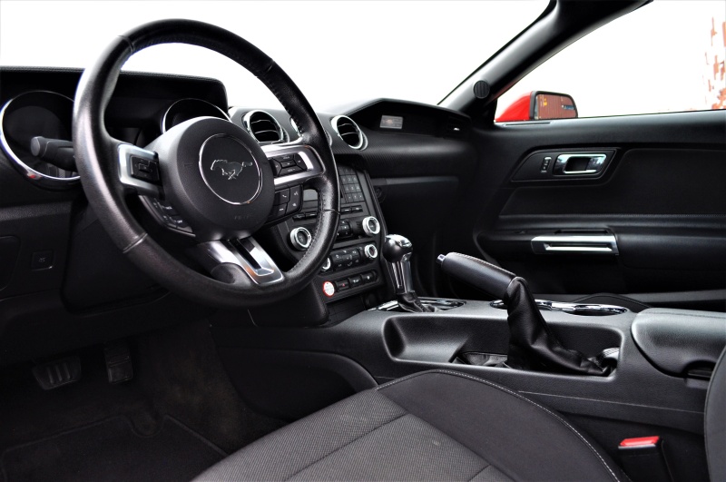 フォード マスタング 中古車