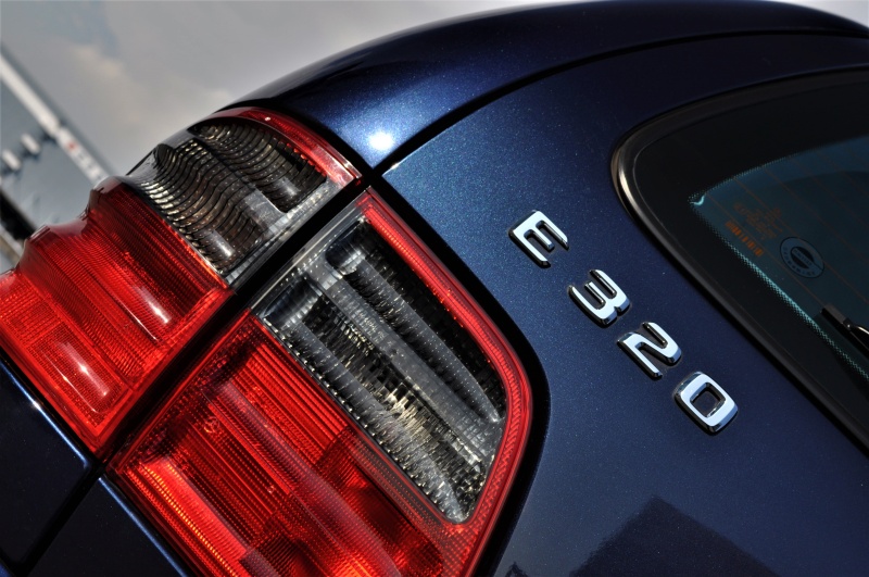 メルセデスベンツ Eクラス 中古車