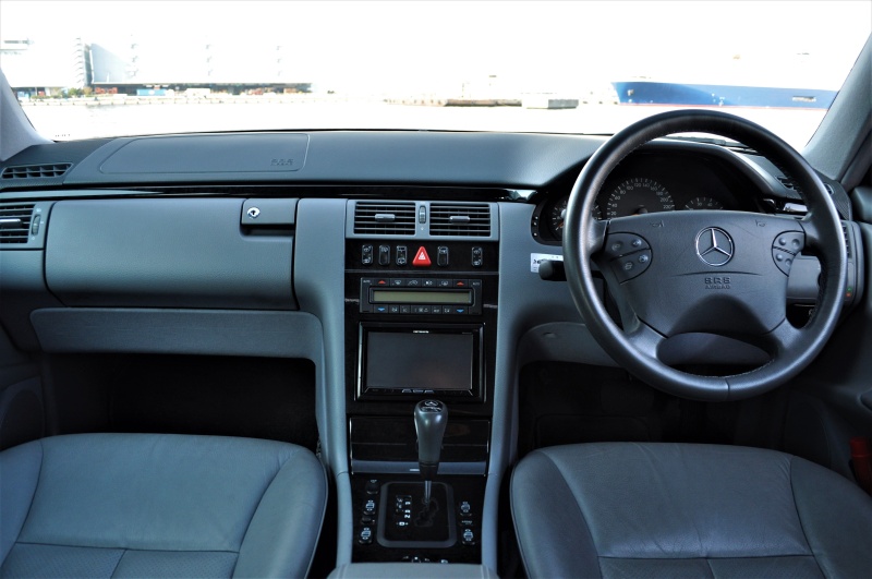 メルセデスベンツ Eクラス 中古車