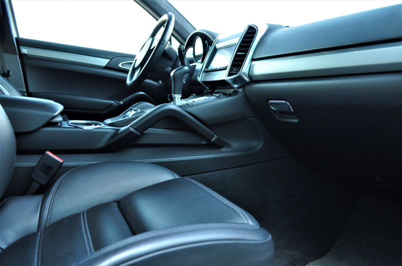 ポルシェ カイエン 中古車