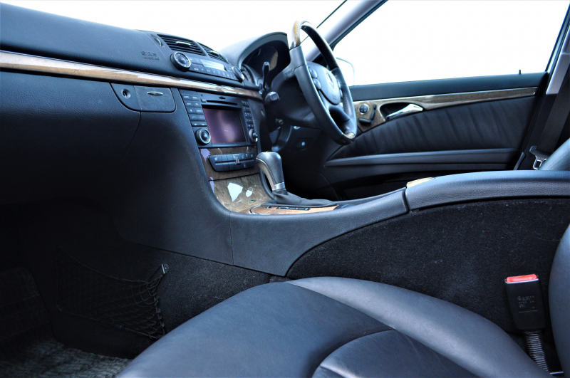 メルセデスベンツ Eクラス 中古車