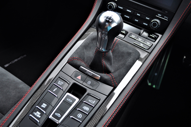 ポルシェ 718スパイダー 新車