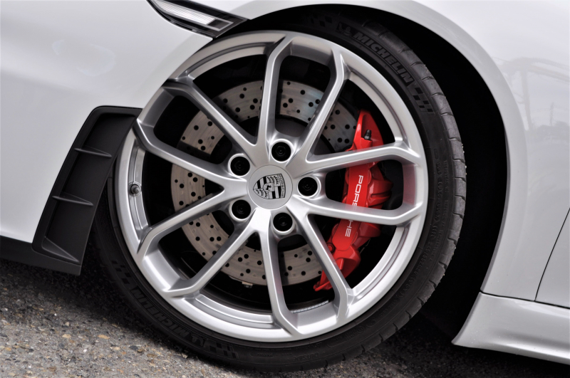 ポルシェ 718スパイダー 新車