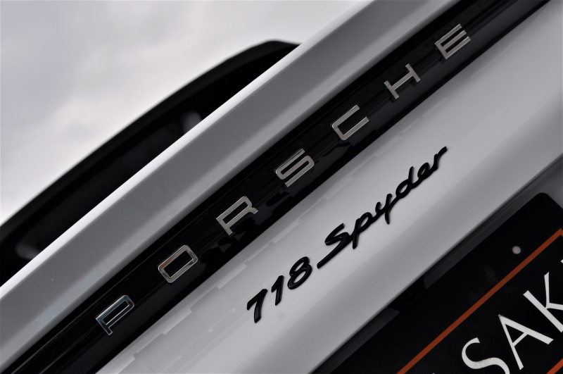 ポルシェ 718スパイダー 新車