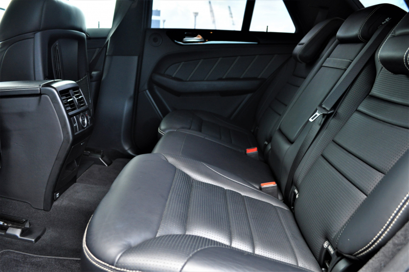 AMG Mクラス 中古車