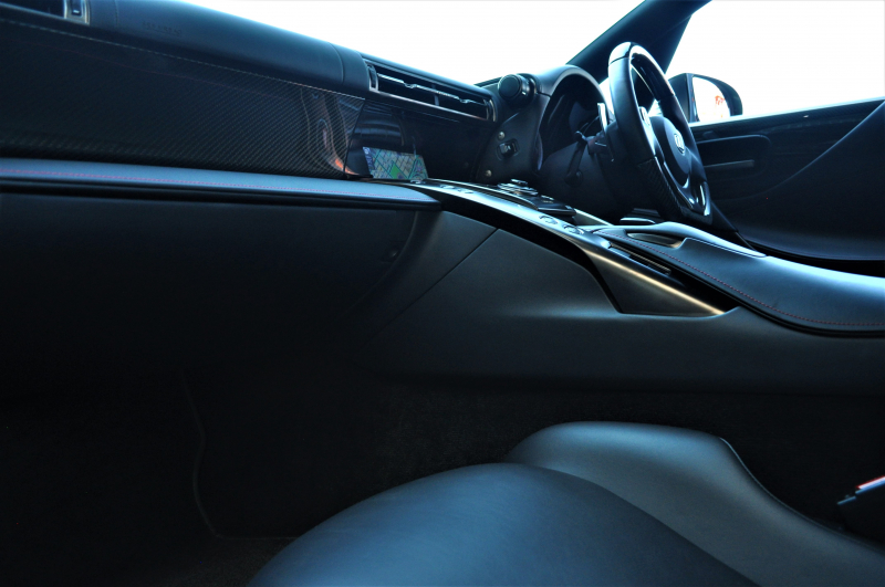 レクサス LFA 中古車