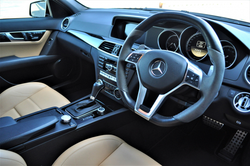 AMG Cクラス 中古車