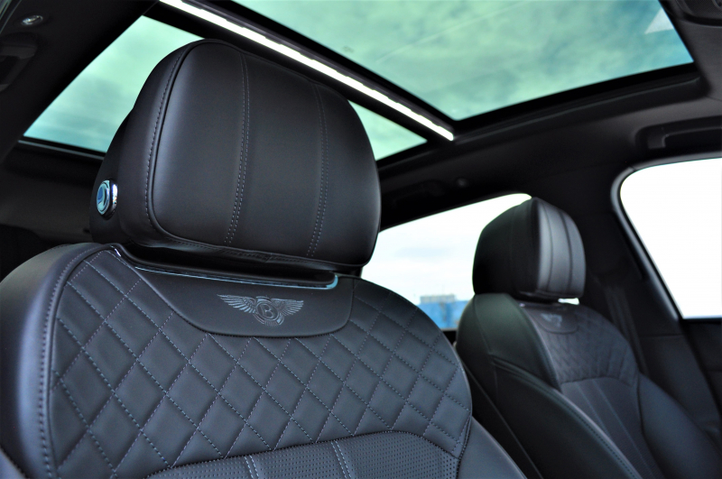 ベントレー ベンテイガ 中古車