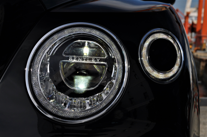 ベントレー ベンテイガ 中古車