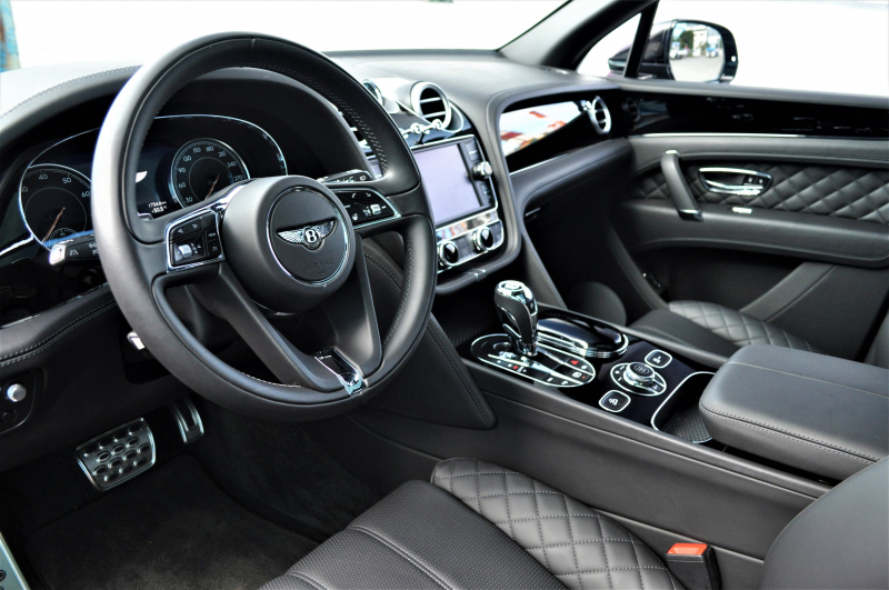 ベントレー ベンテイガ 中古車