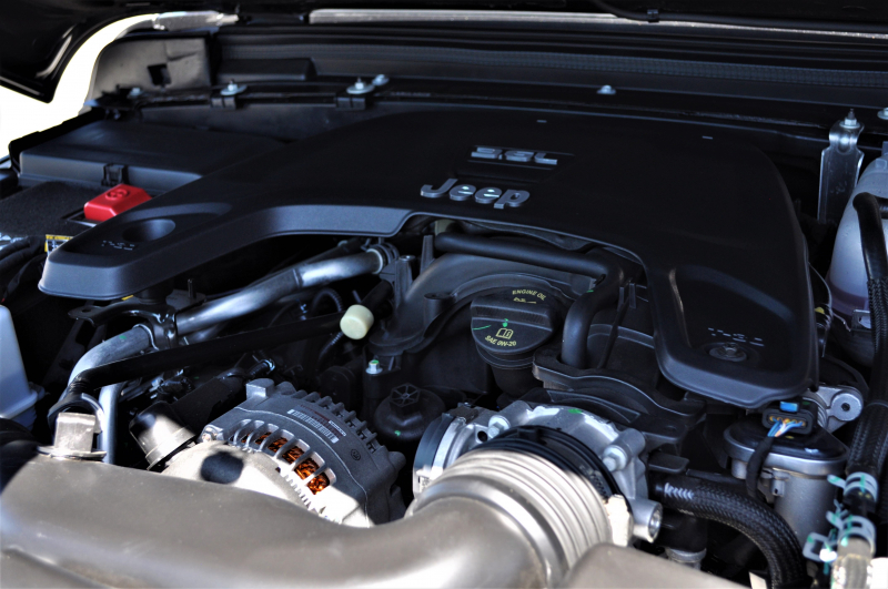 ジープ グラディエーター 新車